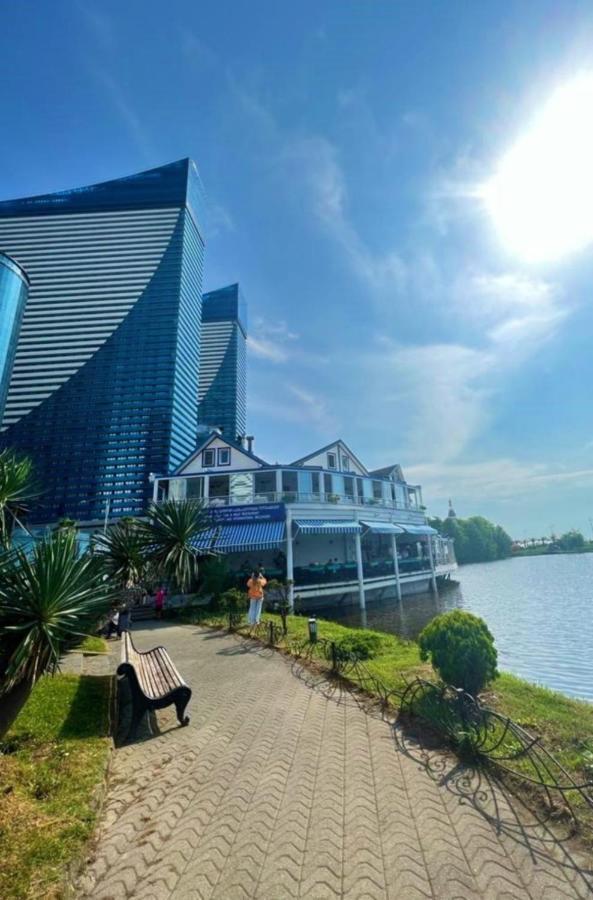 Orbi City - Seaside Apartments Batoemi Buitenkant foto