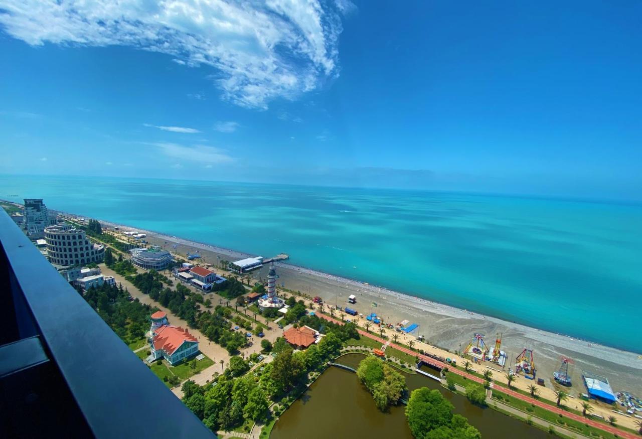 Orbi City - Seaside Apartments Batoemi Buitenkant foto